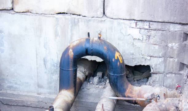 Best Sewage cleanup and water damage restoration  in East Hills, NY